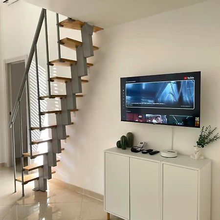 Veridia House 15 Min Metro Dal Duomo ミラノ エクステリア 写真